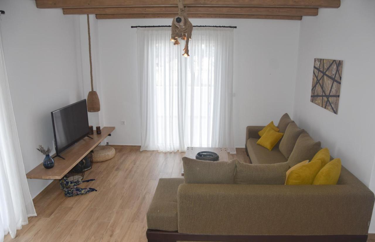 Villa Nelleas Adámasz Kültér fotó